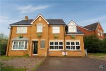 Main Photo of a 6 bedroom  Detached House for sale