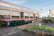 Main Photo of a 1 bedroom  Flat for sale