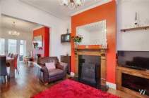 Main Photo of a 4 bedroom  Semi Detached House for sale