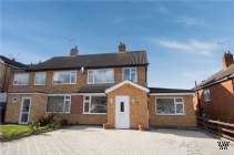 Main Photo of a 4 bedroom  Semi Detached House for sale