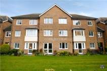 Main Photo of a 2 bedroom  Flat for sale