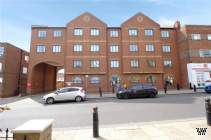 Main Photo of a 1 bedroom  Flat for sale