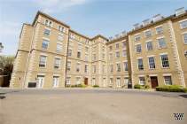 Main Photo of a 2 bedroom  Flat for sale