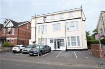 Main Photo of a 2 bedroom  Flat for sale