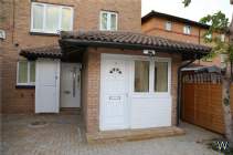 Main Photo of a 3 bedroom  End of Terrace House for sale