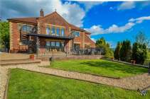 Main Photo of a 5 bedroom  Detached House for sale