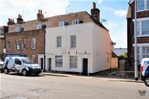 Main Photo of a 2 bedroom  End of Terrace House for sale