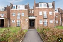 Main Photo of a 2 bedroom  Flat for sale