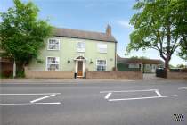 Main Photo of a 5 bedroom  Detached House for sale