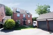 Main Photo of a 6 bedroom  Detached House for sale