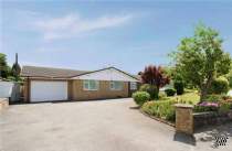 Main Photo of a 4 bedroom  Detached Bungalow for sale