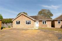 Main Photo of a 3 bedroom  Detached Bungalow for sale