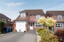 Main Photo of a 4 bedroom  Detached House for sale