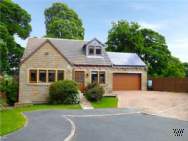 Main Photo of a 5 bedroom  Detached House for sale