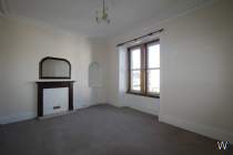Main Photo of a 2 bedroom  Flat to rent