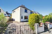 Main Photo of a 2 bedroom  End of Terrace House for sale