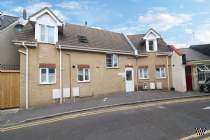 Main Photo of a 2 bedroom  Flat to rent