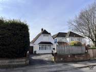 Main Photo of a 3 bedroom  Detached House for sale