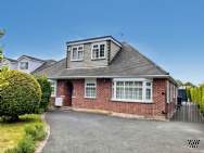 Main Photo of a 4 bedroom  Detached Bungalow to rent