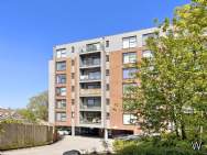 Main Photo of a 1 bedroom  Flat for sale