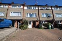 Main Photo of a 1 bedroom  Maisonette for sale