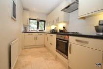 Main Photo of a 2 bedroom  Maisonette for sale