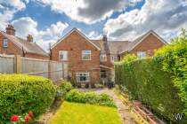 Main Photo of a 3 bedroom  Terraced House for sale