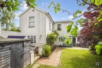 Main Photo of a 3 bedroom  Detached House for sale
