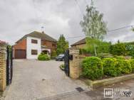 Main Photo of a 5 bedroom  Detached House for sale