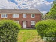 Main Photo of a 2 bedroom  Maisonette for sale