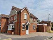 Main Photo of a 3 bedroom  Semi Detached House for sale