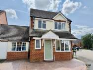 Main Photo of a 3 bedroom  Link Detached House for sale