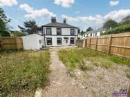 Main Photo of a 2 bedroom  Semi Detached House for sale