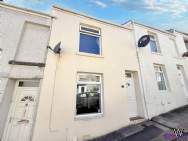 Main Photo of a 2 bedroom  Terraced House for sale