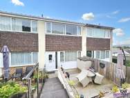 Main Photo of a 2 bedroom  Terraced House for sale