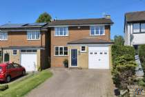 Main Photo of a 4 bedroom  Detached House for sale