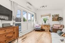 Main Photo of a 3 bedroom  Duplex for sale