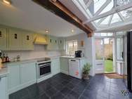 Main Photo of a 3 bedroom  Town House for sale