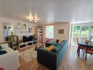 Main Photo of a 2 bedroom  Apartment for sale