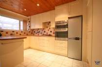 Main Photo of a 3 bedroom  Terraced House to rent