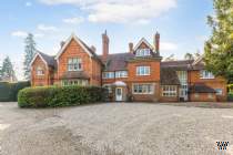 Main Photo of a 5 bedroom  Duplex for sale