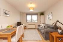 Main Photo of a 2 bedroom  Flat to rent