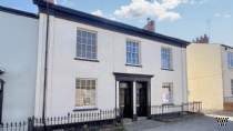 Main Photo of a 3 bedroom  Terraced House for sale