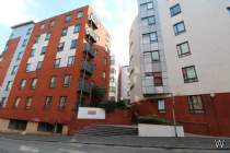 Main Photo of a 2 bedroom  Apartment to rent