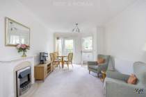 Main Photo of a 2 bedroom  Retirement Property for sale