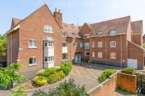 Main Photo of a 2 bedroom  Retirement Property for sale