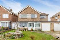 Main Photo of a 4 bedroom  Detached House for sale