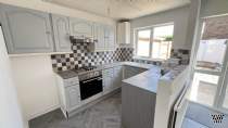 Main Photo of a 2 bedroom  End of Terrace House to rent