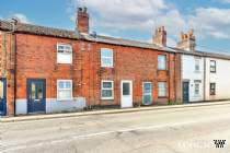 Main Photo of a 2 bedroom  Terraced House for sale