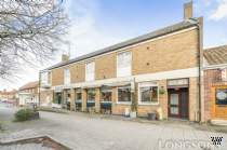 Main Photo of a 4 bedroom  Flat for sale